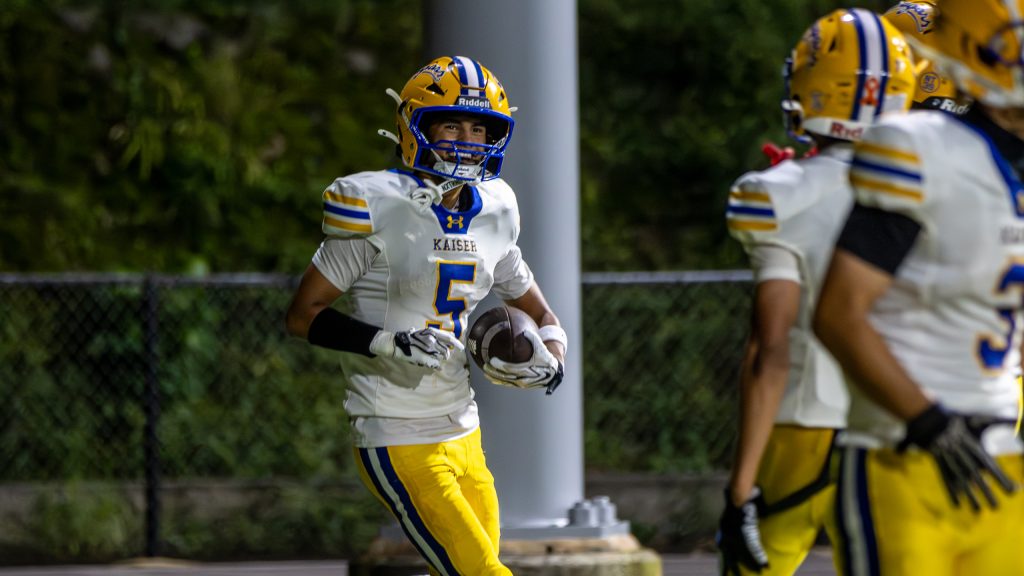Kaiser spoils Castle’s homecoming with 42-20 win - Hawaii Sports Radio ...